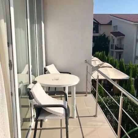 Mamaia Nord Apartment *