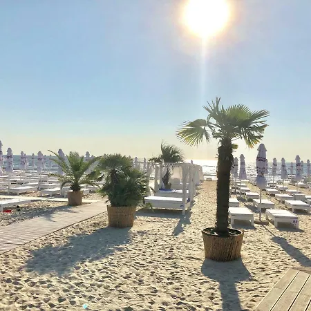 Mamaia Nord Apartment Navodari